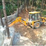 अतिक्रमण के विरूद्ध जिला प्रशासन का एक्शन जारी !  सरकारी नाले-नौले पर प्लाटिंग ध्वस्त