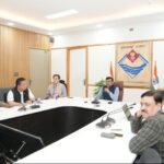 पैनिक होने की आवश्यकता नहीं  !  गैस व अन्य आवश्यक वस्तुओं की उपलब्धता बरकरार……