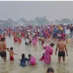 उमड़ा श्रद्धा का सैलाब…… मां गंगा में आस्था की लगाई डुबकी……