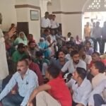 विभाग की हठधर्मिता के चलते ऐतिहासिक मोड़ पर पहुंचा सफाई कर्मचारियों का आंदोलन…..