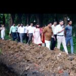 मुख्यमंत्री की घोषणा के तहत सीमाद्वार नाला पुनर्निर्माण परियोजना की डीपीआर का जिलाधिकारी ने किया स्थलीय परीक्षण