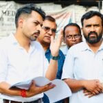 आढ़त बाजार/तहसील चौक सड़क चौड़ीकरण परियोजना कार्य प्रगति का डीएम ने किया स्थलीय निरीक्षण